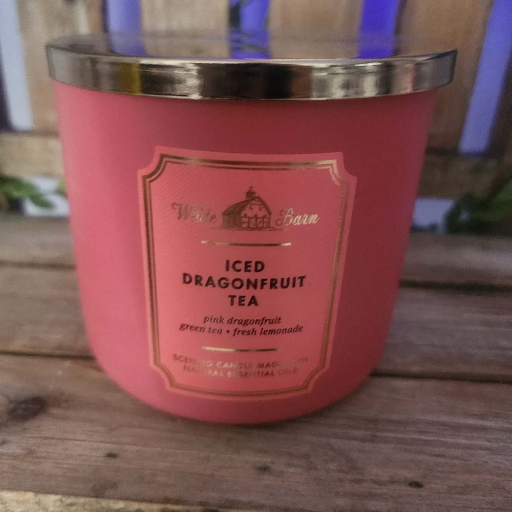 White Barn Iced Dragonfruit Tea Candle in Pink